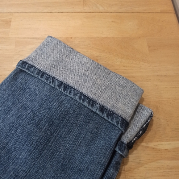 Chicos Platinum size 1 short denim cropped Capri jeans, rolled cuff - Picture 3 of 10